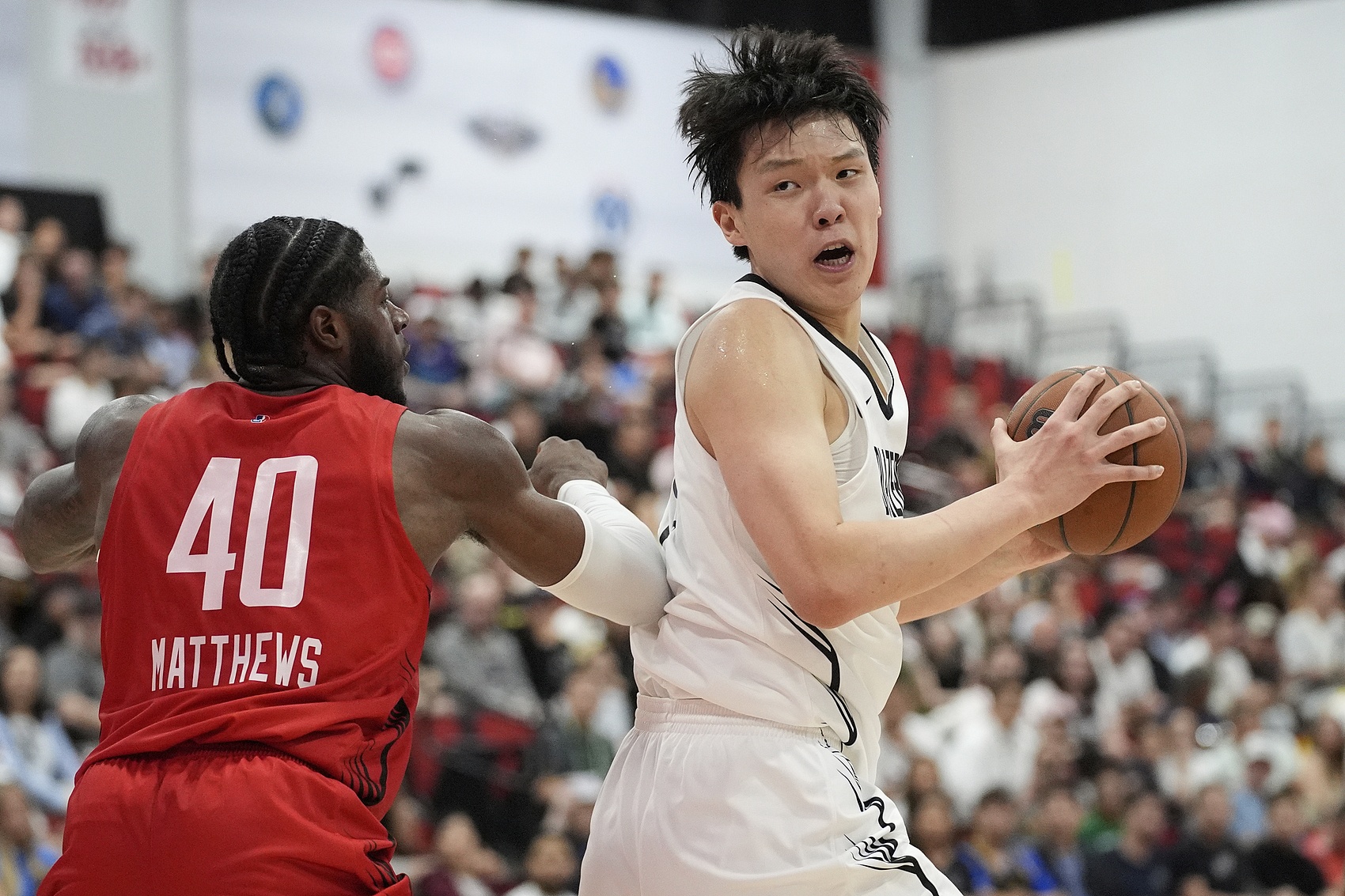 PG模拟器下载-巩晓彬：杨瀚森在球场上的感觉非常对 策应&amp;跨步转身都很有灵性